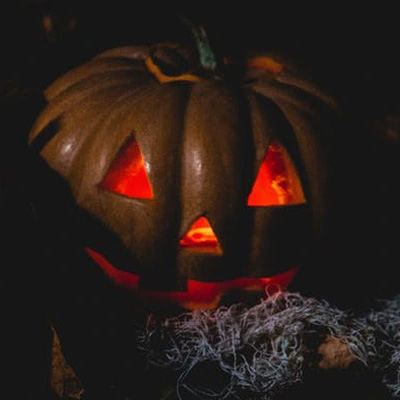 Logo Des histoires effrayantes de whisky à raconter pour Halloween