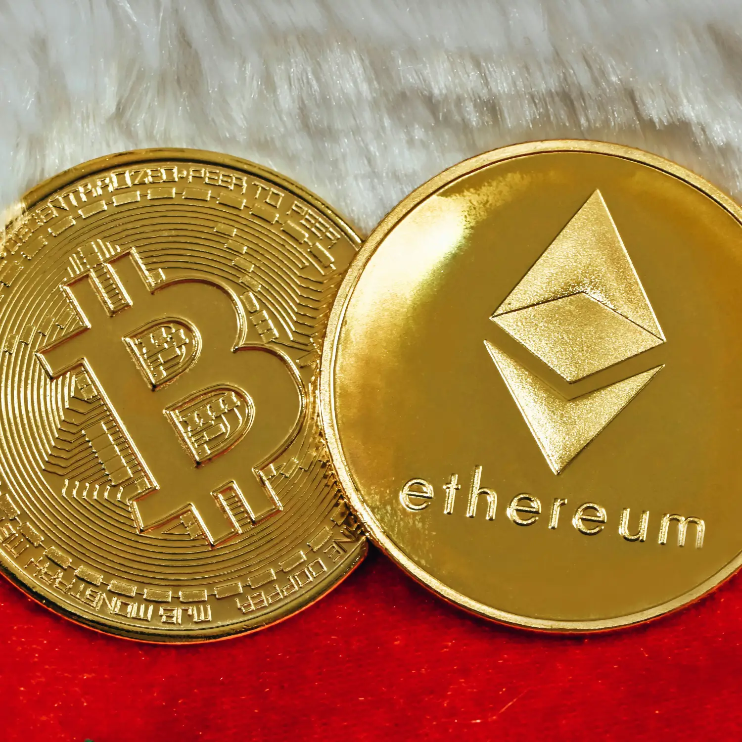 Logo Bitcoin vs Ethereum : quelle cryptomonnaie choisir en 2025 ?